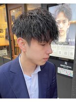 フリーク バーバーショップ 都島店(FREAK BARBER SHOP) 黒髪ツーブロックマッシュツイストスパイラルパーマ
