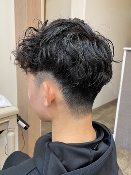 アルターリール(aL ter Rire) ニュアンスパーマ/スペインカール/スパイキーショート/中村郁未