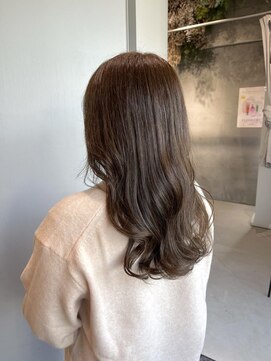 リル 新浜店(LiL) ブラウンベージュカラー葉田4