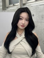 エヌアイ オモテサンドウ(ni omotesando) ワンホンレイヤーカット♪ 艶ブラック 透明感カラー