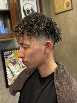 エルエー バーバーショップ 草津店(L.A BARBERSHOP) 店長【橋本】針金スパイラル