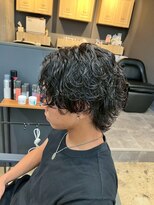 オゼル(OZEL)&nbsp;【センターパートマッシュ】抜け感×色気を纏う上品メンズカット