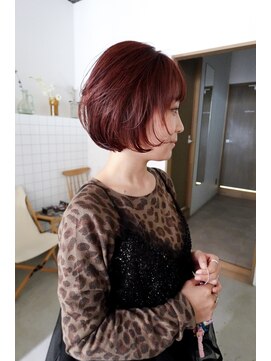 ウィット(wit) レイヤーボブ×ワインレッド