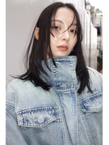 ルノ(RUNO)&nbsp;ハイレイヤー/ミディアム・ロングレイヤー/顔周り・フェイス20代