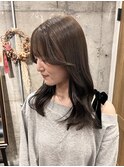 ピンクベージュレイヤーボブニュアンスカラー外ハネボブショート