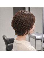 ウル(uru)&nbsp;ツヤブラウン×くびれショートボブ