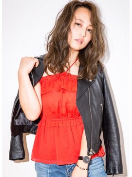 キャロル(CAROL) ミディアムヘアスタイル