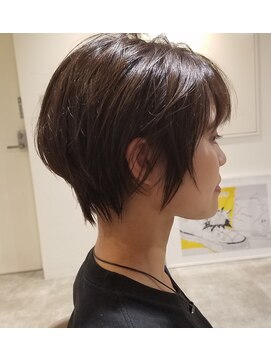 カタチ バイ アンジュ(katachi by Ange) 【katachi】耳かけショート×モノトーンベージュ