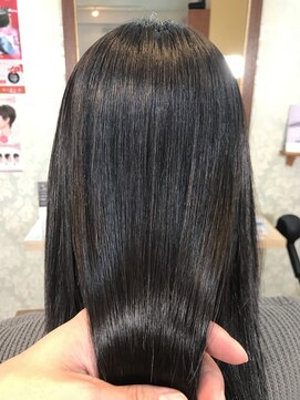 ベイカペリ(Bei Capelli) 黒髪ストレート