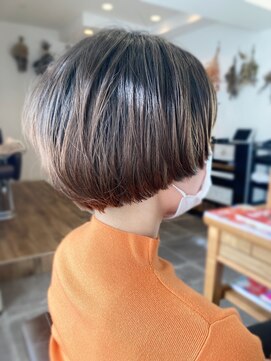 トマ(TOMA) マッシュショート×デザインカラー