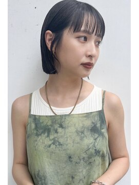 バロンフェム(baLon.fem) Stylist 本田愛／プツっとミニボブ＋コンパクトさがオシャレ感