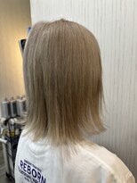 ヘアーグランデシーク(Hair Grande Seeek)&nbsp;ハイトーンカラーダブルカラーショートボブホワイトベージュ☆