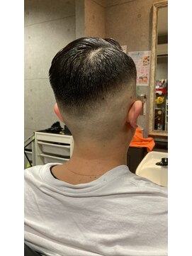 グロウヘアワークス(grow hair works) クラシックスキンフェードスタイル