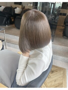 ジーナ 福岡天神(Zina) 髪質改善*大人かわいい小顔ボブ*グレージュ【Zina 福岡】