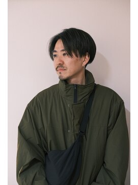 フェイヴィーズ(FavyS) センターパート ストレート ツーブロックセンターパート