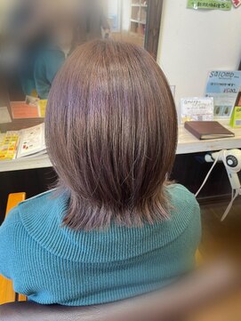 ヘアーショップアミティ ハイライトオンカラー×カット