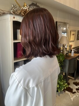 ヘアーデザイン シュシュ(hair design Chou Chou by Yone) 切りっぱなしボブ/ピンクブラウン/艶カラー