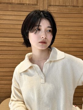 ヤイエ(yiye) ボブ/ミニボブ/顔周りレイヤーカット/ショートボブ/外はねボブ