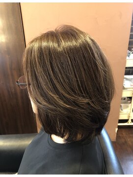 ネイトル(naitre) 大人ミディアムボブ