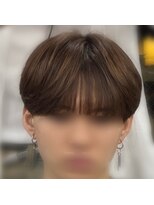 エイル 北堀江(Eir)&nbsp;韓国アイドル　シースルーショート　マッシュ　アッシュカラー