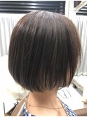 ショートボブ