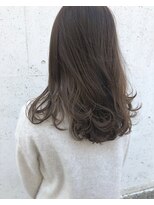 ヘアデザイン ソラ(Sola) 柔らかオークルベージュツヤ髪 毛先ウェーブロング