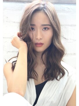 チョビー(Chobii) [chobii]807/ヴェールウェーブ/斜めバング/フェザーロング/栗原