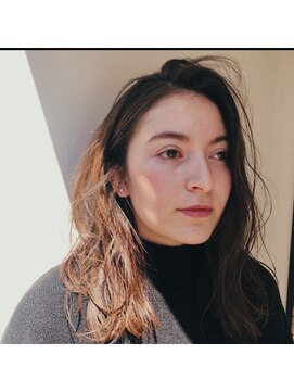 バッタ(Batta) 「KENTA」大人女性×ふんわりロング