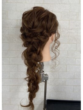 サロン Salon アイ アート 編みおろしヘア