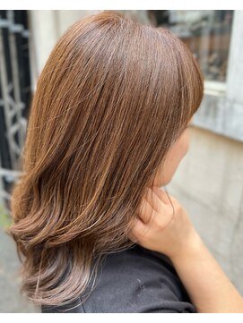 サーティーン(THIRTEEN) vegan認証HUEカラーきれいにのばしていきたい方におすすめ！30代