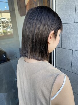 ソラーナ(SOLANA) 耳掛け切りっぱなしボブ ×    酸性ストレート