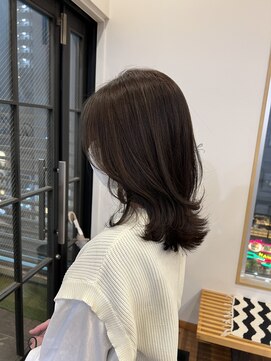 ディッシュ 五反田(dish) 脱白髪染めアルティストカラー/白髪をぼかしつつ美艶髪色に