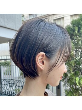 ジエクト ヴィシア(The Ect VIXIA) ハンサムショート 丸みショート オリーブグレー 大人ショート