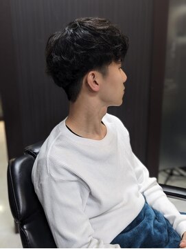 バーバーバー 都賀(BARBER-BAR) スパイラルパーマ〈理容室〉