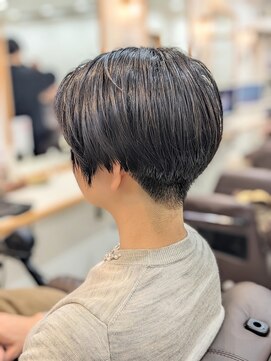 ラフューネ ヨコハマ(Raffune Yokohama) 刈り上げ女子//Raffune Yokohama