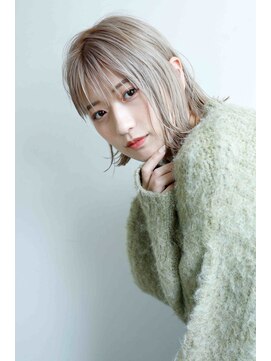 ループ(LOOP) ハイトーン　切りっぱなし　ミニボブ　シースルーバング