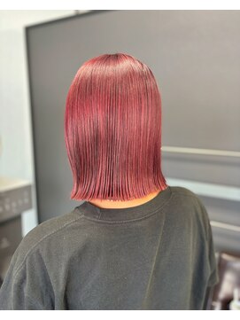 アンビシャス 昭島 切りっぱなしボブ×ワインレッドカラー