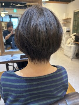 チリンバイロストシティー(Chillin by LOSTCITY) 丸みショートボブ