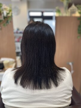 エル バイ ファースト(L by first) 【L by first】強いクセもサラツヤストレート