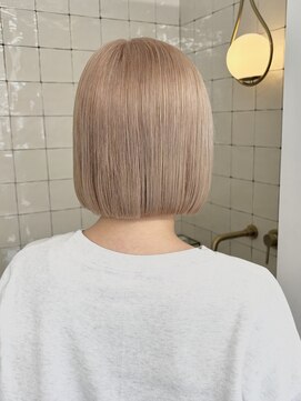 ガーランド(Girland) 柔らかいベージュ/ボブ