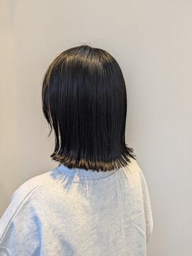 ロエネ(LOENE) ［佐々木］外ハネ×切りっぱなし×結べるボブ