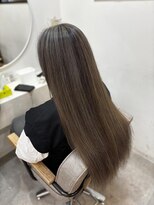 ラビス クローバー(Lovis clover) 縮毛矯正 くびれヘア ツヤ髪スタイル