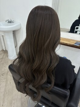 フワットンヘアメイク(FOUATONS HAIR MAKE)の写真/大人女性からの支持率上昇中☆ON/OFFで印象を変えたいOLさんや忙しい子育てママさんの味方サロン◎FOUATONS