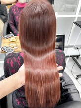 毎朝のアイロン卒業へ。本気の艶髪×クセ改善で、ストレートもカラーもカットも一気に整える