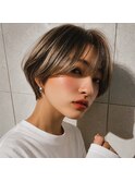 【大人可愛い】ハイトーンベージュ　キレイめハンサムショート
