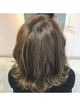 ソーホー 八日市店(SOHO) 3Dハイライト×ヌーディベージュ