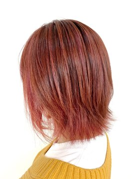 クオリス 赤塚店(QUALIS) 10代20代/ピンクカラー/ミディアム/外ハネ/レイヤーボブ