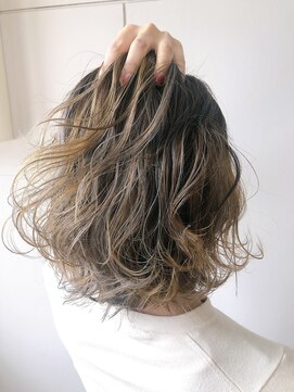 レヴィーヘアー(Revie hair) グレージュ×バレイヤージュ