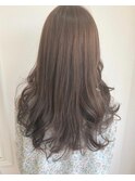 毛先が動く ミディアム レイヤー ヘアスタイル
