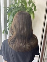 アン(Hair make un)&nbsp;カーキベージュ
